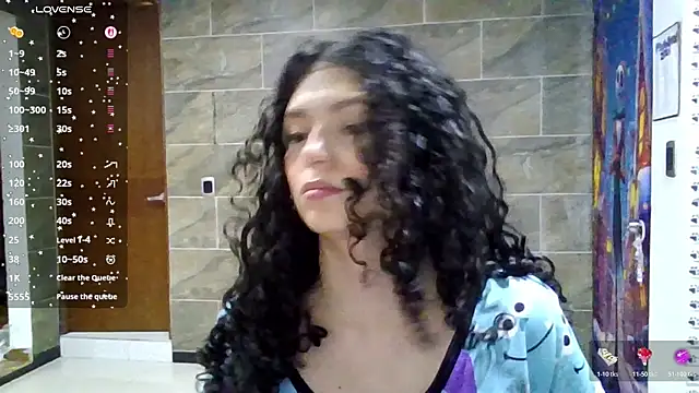 Diamond Curls online show from 07-29-26, 04:05