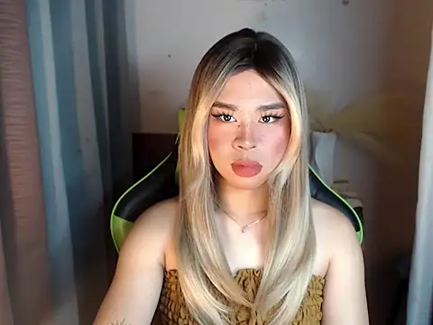 Horny HoneyX online show from 07-28-26, 10:54