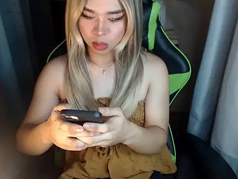 Horny HoneyX online show from 07-28-26, 04:39