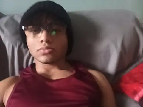 Snapshot of M4x_D3mian chatting on 06-10-26, 04:50 M4x D3mian online show from 06-10-26, 04:50