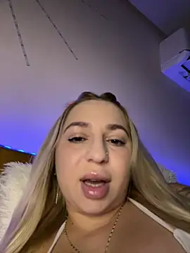 Snapshot of xLexi chatting on 06-30-26, 03:02 xLexi online show from 06-30-26, 03:02