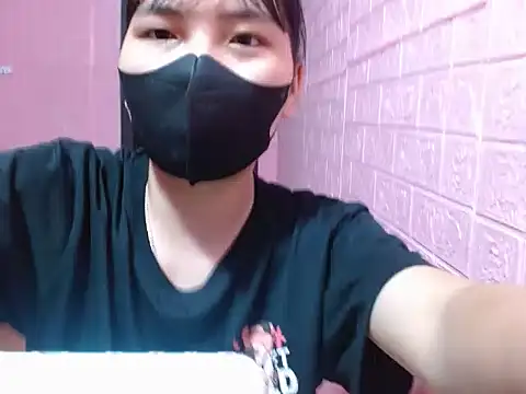 Snapshot of ThuyTien279 chatting on 07-23-26, 12:14 ThuyTien279 online show from 07-23-26, 12:14