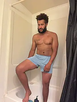 HungStr8Lightskin online show from 07-05-26, 08:27