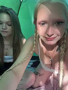 Elfi InPublic online show from 07-17-26, 04:30