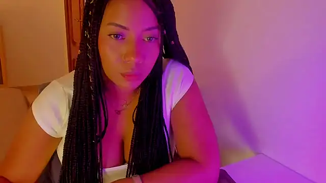Snapshot of NicolePasqualott chatting on 10-20-25, 07:47 NicolePasqualott online show from 10-20-25, 07:47