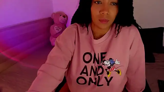 Snapshot of NicolePasqualott chatting on 11-17-25, 08:25 NicolePasqualott online show from 11-17-25, 08:25