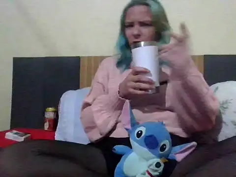Stich Linda online show from 06-14-26, 05:42