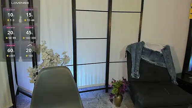 Emmaray33 online show from 07-08-26, 10:53