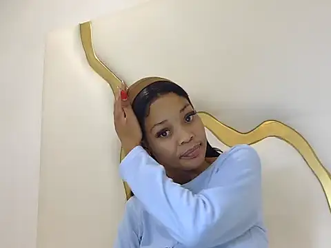 Snapshot of Boitybae2 chatting on 06-17-26, 06:31 Boitybae2 online show from 06-17-26, 06:31