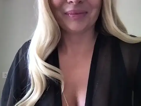 Chloeblond online show from 07-06-26, 01:52