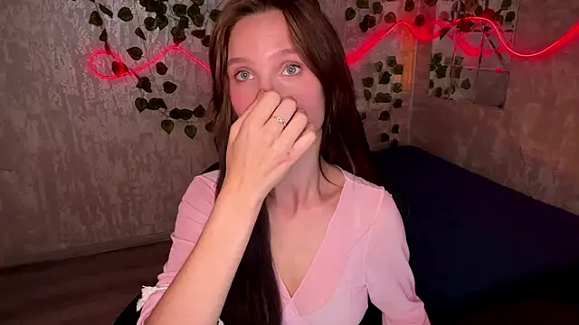 GensaFlara online show from 07-28-26, 02:57