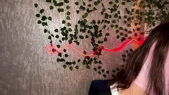 GensaFlara online show from 07-28-26, 03:21