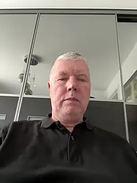 Snapshot of cumboy chatting on 05-16-26, 10:47 cumboy online show from 05-16-26, 10:47