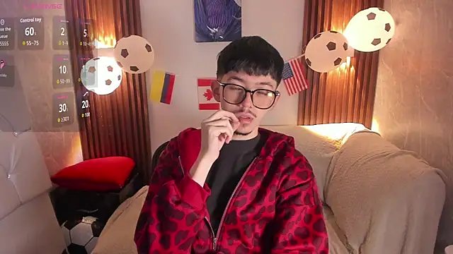 King Luxury1 online show from 07-16-26, 12:22