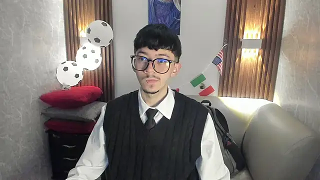 King Luxury1 online show from 07-18-26, 12:09