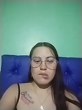 Snapshot of Emma_stt chatting on 06-18-26, 12:33 Emma stt online show from 06-18-26, 12:33