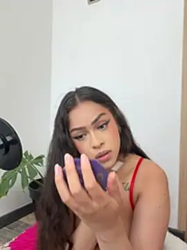 Snapshot of MilaHank chatting on 07-07-26, 04:22 MilaHank online show from 07-07-26, 04:22