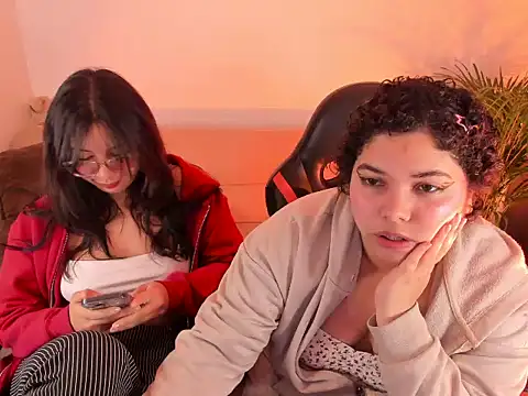 MaddieandVero online show from 06-18-26, 01:06