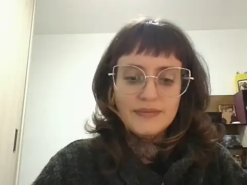 Snapshot of cathyfire chatting on 06-18-26, 06:35 cathyfire online show from 06-18-26, 06:35