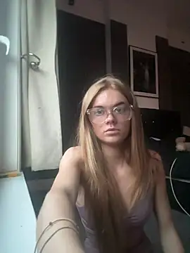 Snapshot of TaliaWhiteX chatting on 06-27-26, 08:47 TaliaWhiteX online show from 06-27-26, 08:47