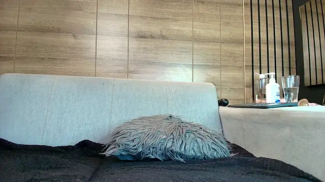 alys molly 11 online show from 06-18-26, 01:37