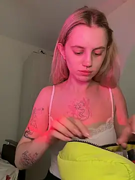 blondiedoll online show from 07-06-26, 10:23