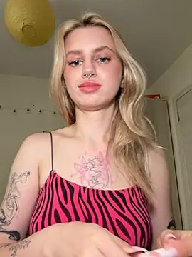 blondiedoll online show from 07-28-26, 12:48