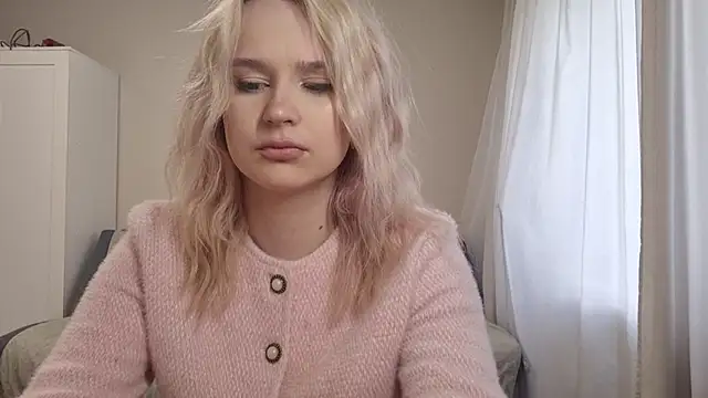 BloomMoon online show from 06-19-26, 12:31