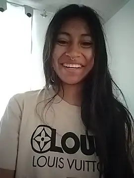 Pocahontas Honey online show from 07-20-26, 02:19