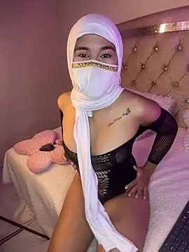 Pinkie Amour online show from 07-16-26, 02:39