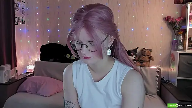 JulietFowler online show from 07-10-26, 04:39