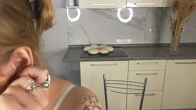 BoobsCorporation online show from 07-04-26, 06:19