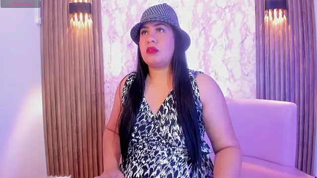 Pandora Wang online show from 07-03-26, 11:05
