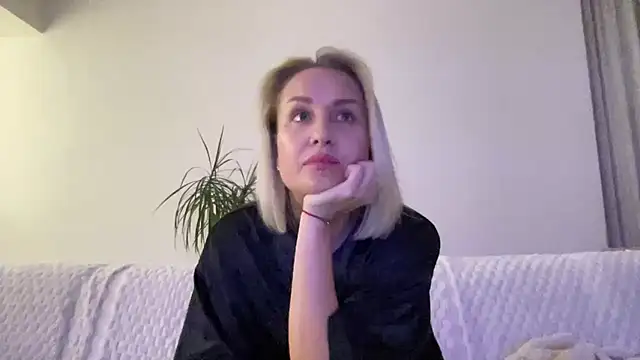 Delissaxx online show from 07-02-26, 05:41
