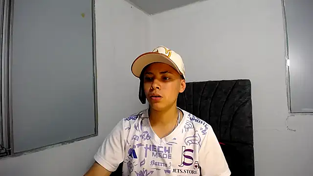LittleMissEve  online show from 07-22-26, 01:52