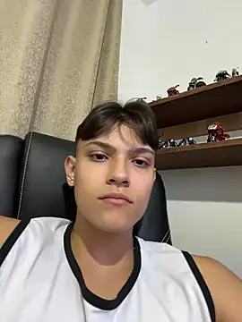 DilanMiller  online show from 07-08-26, 01:48