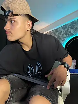 DilanMiller  online show from 07-18-26, 04:11