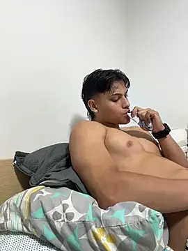 DilanMiller  online show from 07-20-26, 04:09