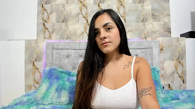 Snapshot of Cleo_ws chatting on 06-24-26, 04:44 Cleo ws online show from 06-24-26, 04:44