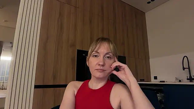 Snapshot of Dorielle chatting on 07-28-26, 03:21 Dorielle online show from 07-28-26, 03:21