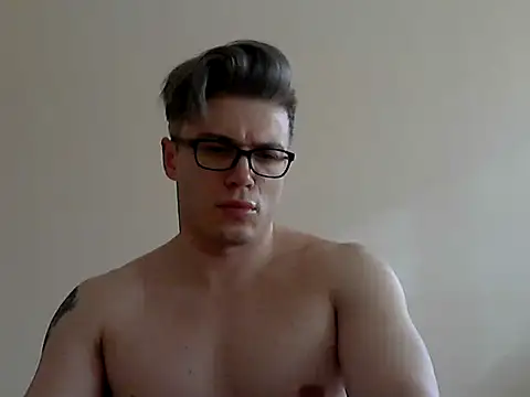 Snapshot of thuglife26 chatting on 07-10-26, 02:19 thuglife26 online show from 07-10-26, 02:19