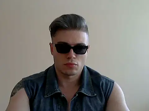 Snapshot of thuglife26 chatting on 07-14-26, 12:00 thuglife26 online show from 07-14-26, 12:00