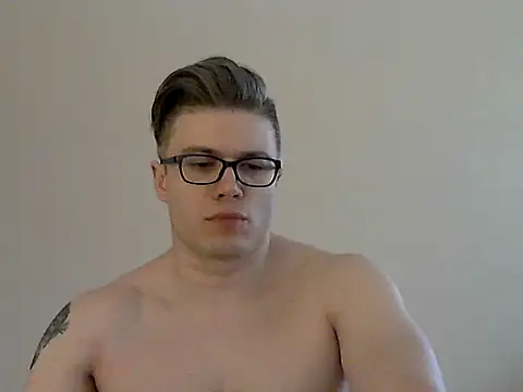 Snapshot of thuglife26 chatting on 07-27-26, 02:57 thuglife26 online show from 07-27-26, 02:57