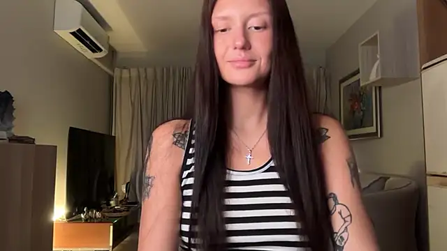 katiecatt online show from 06-20-26, 04:32