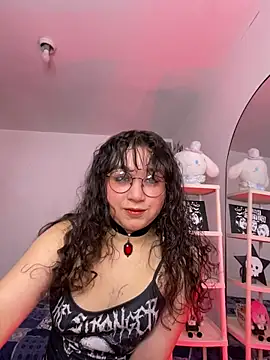 Snapshot of Doll_Morte chatting on 07-07-26, 02:32 Doll Morte online show from 07-07-26, 02:32