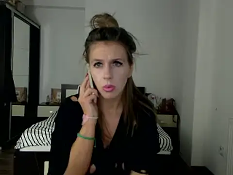 DedeSibel online show from 01-28-25, 01:59