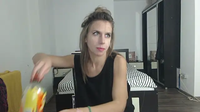 DedeSibel online show from 01-28-25, 05:46