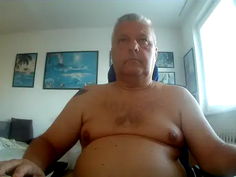 Robert SK1 online show from 06-26-26, 04:33