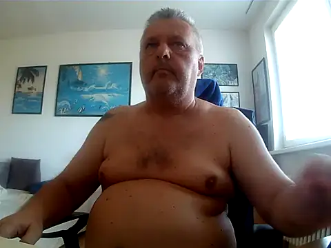 Robert SK1 online show from 07-04-26, 01:39