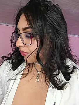 Snapshot of NYX_BLOOM1 chatting on 07-28-26, 04:39 NYX BLOOM1 online show from 07-28-26, 04:39